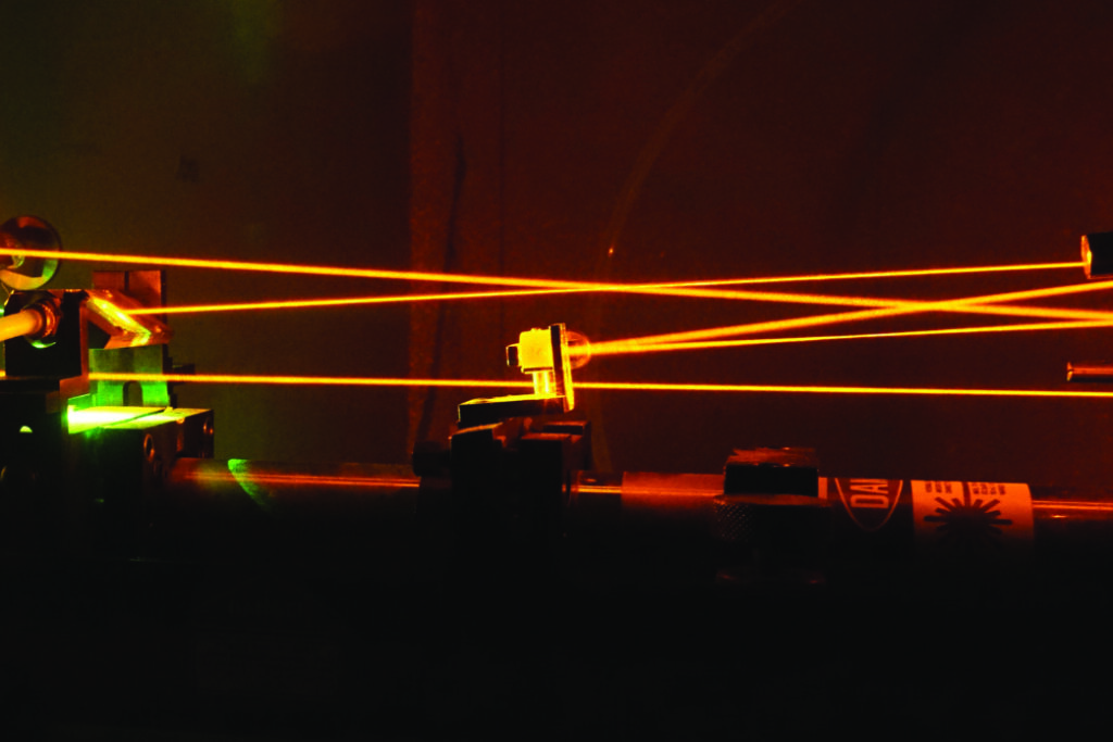 589nm laser; Zaereth; CC BY 4.0